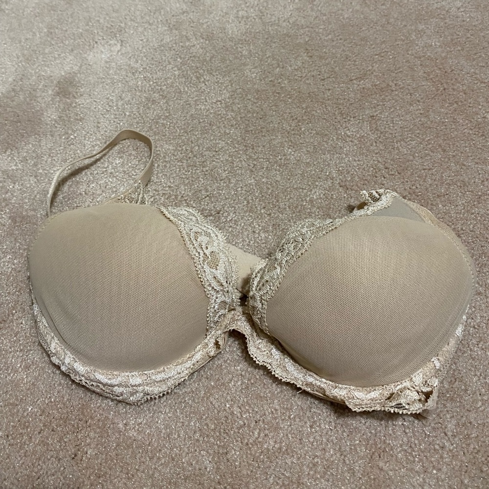 Natori feathers underwire contour bra, 32c